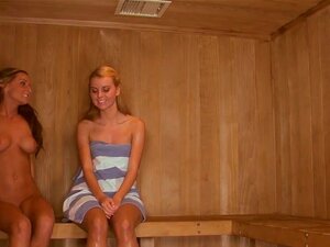 Lesben nackt in der sauna